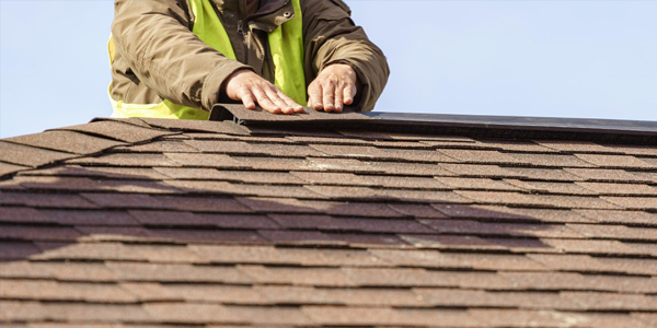 Travaux sur toiture ardoise